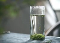 中國茶葉的三大類： 綠茶、紅茶、烏龍茶